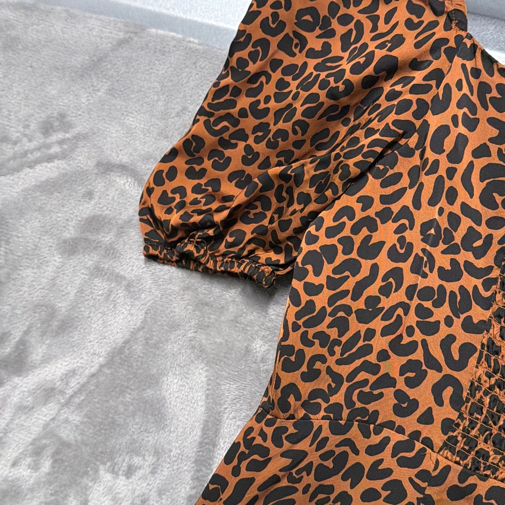 Good American Leopard Print Midi Dress Womens 3 Large Brown Button Front Smocked - Picture 11 of 12